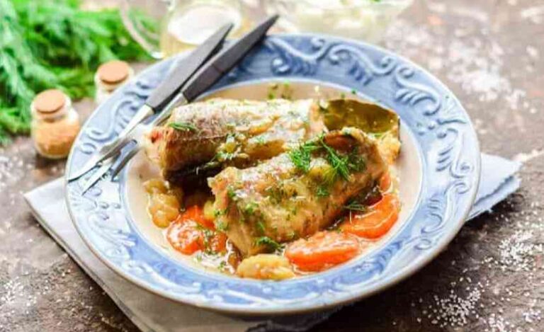 Как приготовить диетический минтай: 10 рецептов вкусных блюд